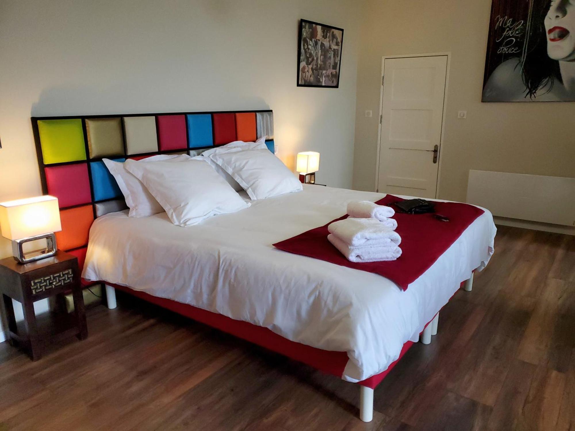 Domaine De La Gemoliere Bed & Breakfast Gémozac Eksteriør bilde